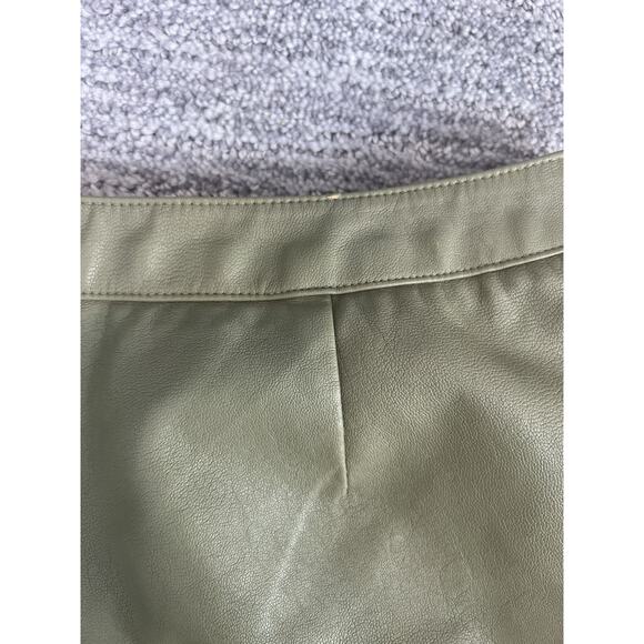 Sovere Influence Leatherette Pant in Green Tea Retail $189 SOLD OUT Size 12 L - Picture 6 of 9